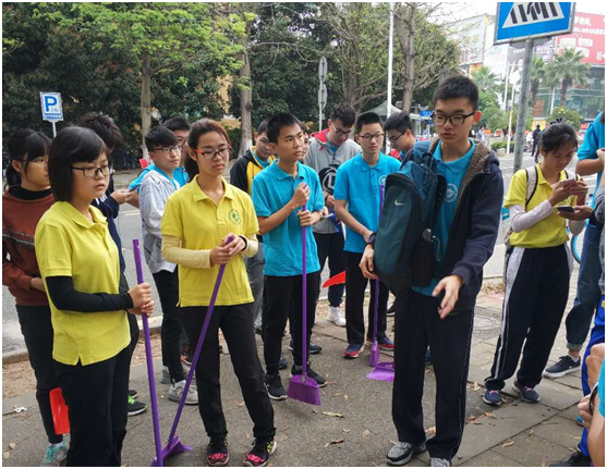 人人为我，我为人人——学雷锋活动日之“我为校园换新容”